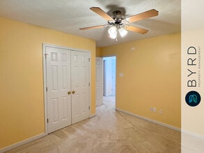 2051 Darbytown Rd in Richmond, VA - Building Photo - Building Photo