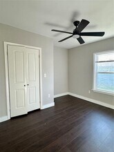 720 W Ash St in Angleton, TX - Building Photo - Building Photo