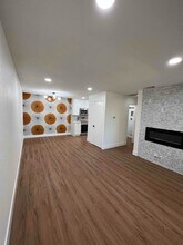 680 N Ashurst Ct in Palm Springs, CA - Building Photo - Building Photo