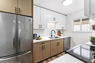 Swell Apartments in Imperial Beach, CA - Building Photo