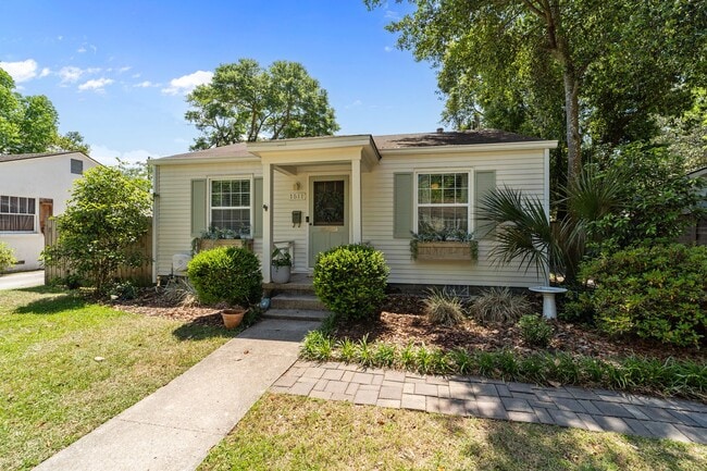 property at 1511 E 48th St