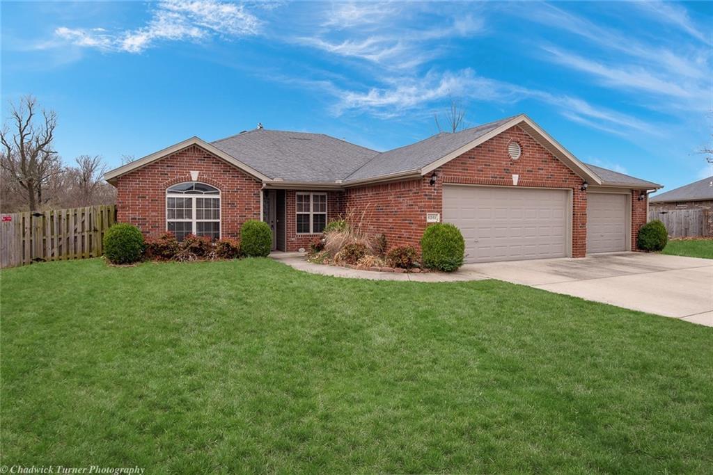 4241 W Puppy Creek Dr in Fayetteville, AR - Building Photo
