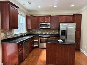 2289 Limehurst Dr in Atlanta, GA - Building Photo - Building Photo