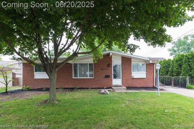 property at 39022 Dover St