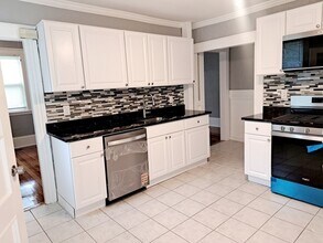 110 Bow St in Lexington, MA - Building Photo - Building Photo