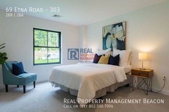 Treetops in Lebanon, NH - Foto de edificio - Building Photo