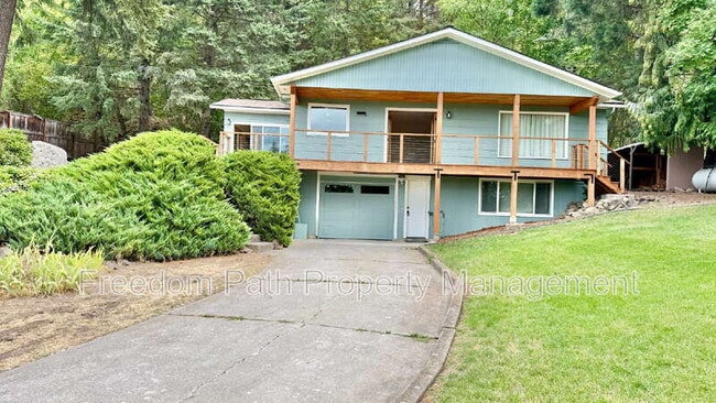 property at 5833 E Yellowstone Trail