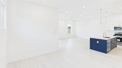 9606 Valeca Dr in Houston, TX - Building Photo - Building Photo