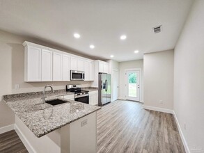 2289 Dog Track Rd in Pensacola, FL - Building Photo - Building Photo
