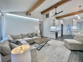 1802 Arbor St in Houston, TX - Building Photo