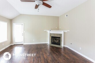 7644 Tally Ho Dr E in Olive Branch, MS - Foto de edificio - Building Photo