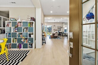 6705 Elegante Wy in San Diego, CA - Building Photo - Building Photo