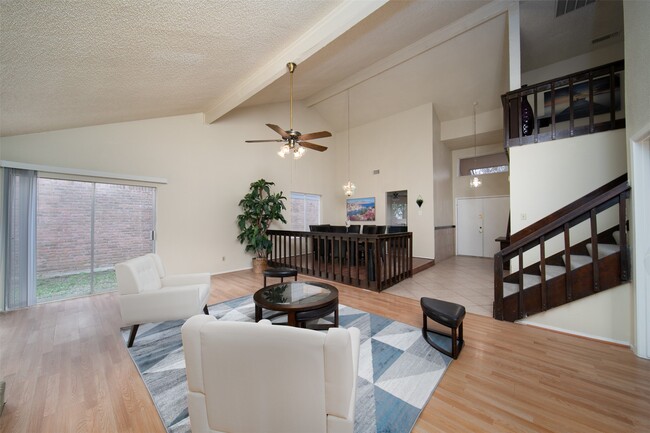 10619 Chapel Hill Dr