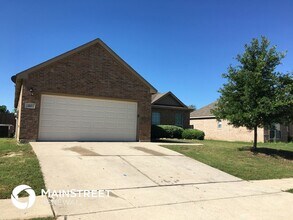267 Edison Ln in Crowley, TX - Building Photo - Building Photo