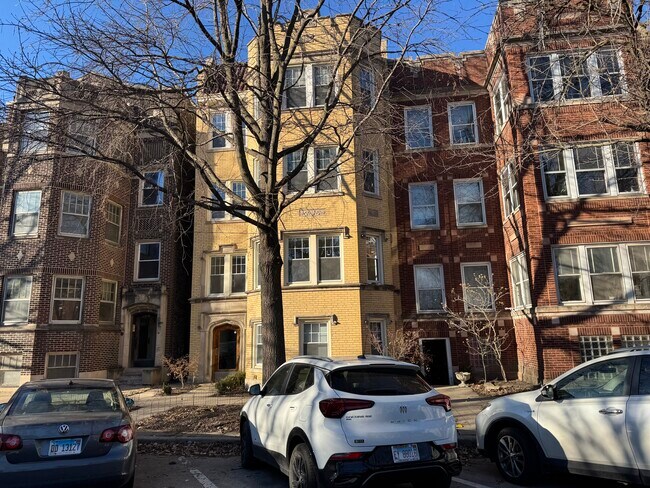 1406 W Thorndale Ave, Unit 1 in Chicago, IL - Building Photo - Building Photo