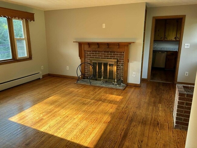 66 Pratt St in Southington, CT - Building Photo - Building Photo