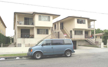 13219-13221 Doty Ave in Hawthorne, CA - Building Photo - Building Photo