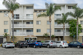 Lindenwood in Long Beach, CA - Foto de edificio - Building Photo