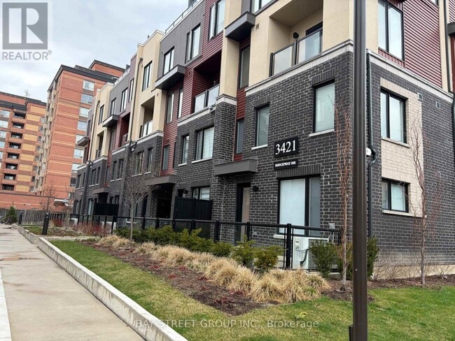 property at 3421 Ridgeway Dr