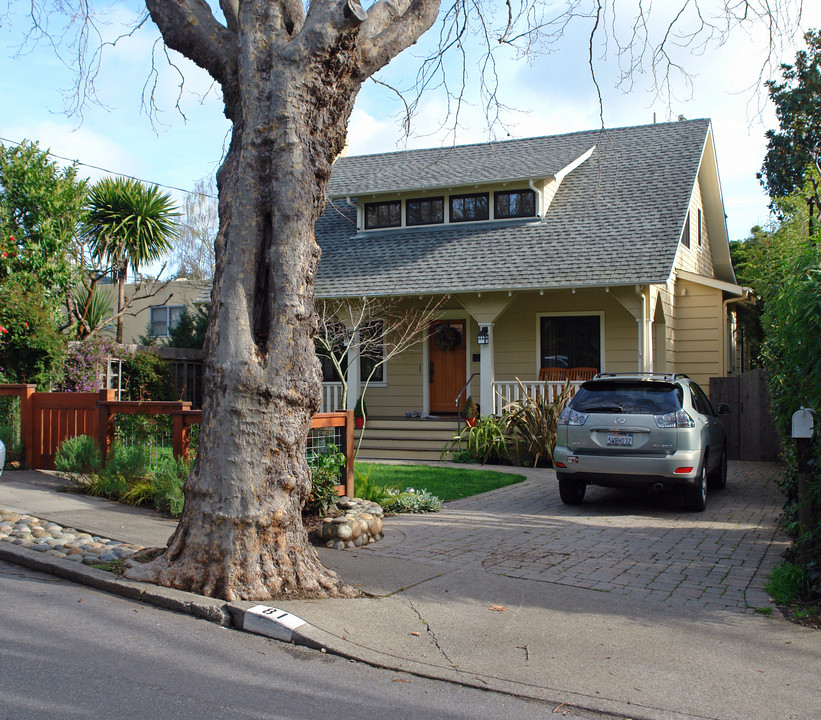 81 Sycamore Ave in Mill Valley, CA - Building Photo