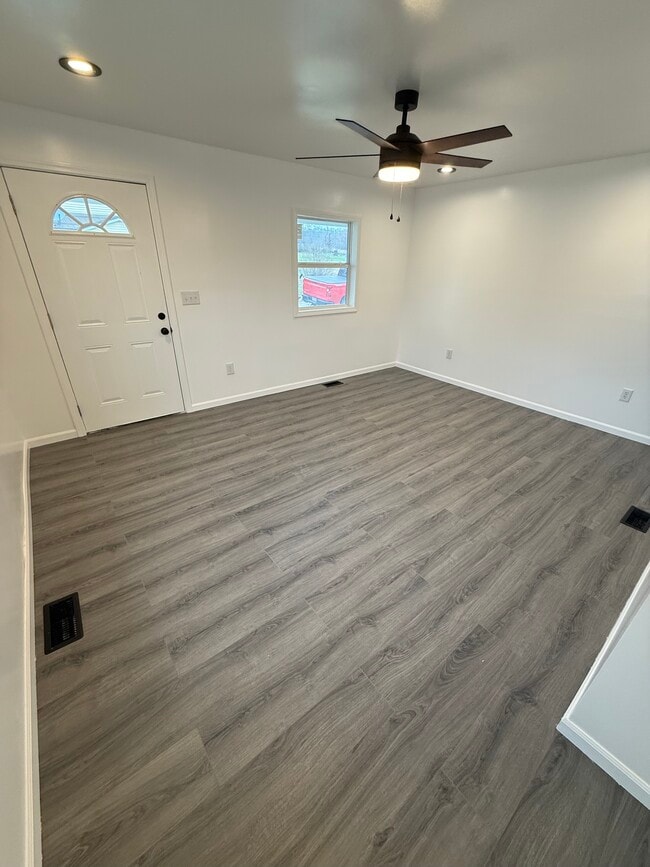 421 2nd St in Brownsville, PA - Building Photo - Building Photo