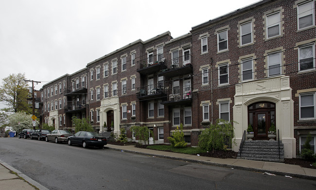 Quint Avenue Apartments in Allston, MA - Building Photo - Building Photo