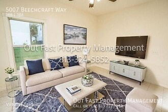 5007 Beechcraft Way in Seffner, FL - Building Photo - Building Photo