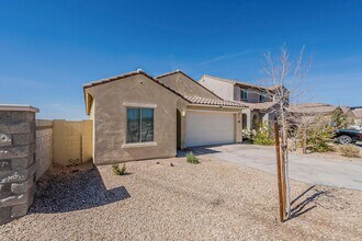 5024 S 112th Ave in Tolleson, AZ - Building Photo - Building Photo