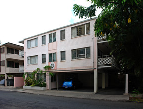 AlohaCondo in Honolulu, HI - Building Photo - Building Photo