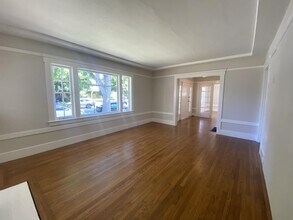 1401 Bellevue Ave in Burlingame, CA - Building Photo - Building Photo