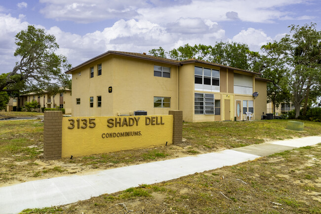 Shady Dell Condos in Melbourne, FL - Building Photo - Building Photo