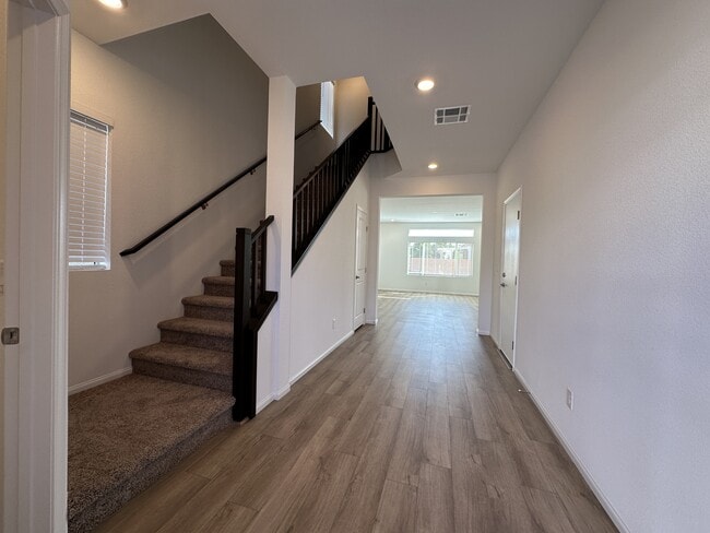 10402 Rankin Rdg Ct in Las Vegas, NV - Building Photo - Building Photo