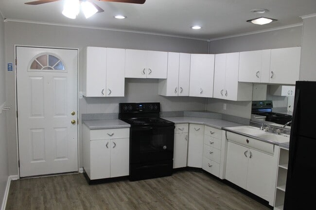 1626 Section St in Plainfield, IN - Building Photo - Building Photo