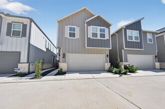 1518 Red Acer Dr in Houston, TX - Building Photo - Building Photo