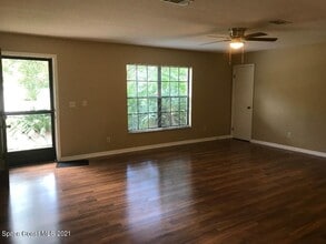 1214 Waffle St SE in Palm Bay, FL - Building Photo - Building Photo