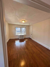 16 Adams St in Chicopee, MA - Building Photo - Building Photo