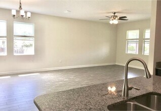 4624 Fairy Tale Cir in Kissimmee, FL - Building Photo - Building Photo