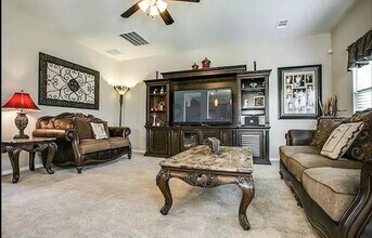 500 Foxcraft Dr in Fort Worth, TX - Building Photo - Building Photo