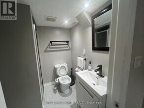97 Henrietta St in Toronto, ON - Building Photo - Building Photo