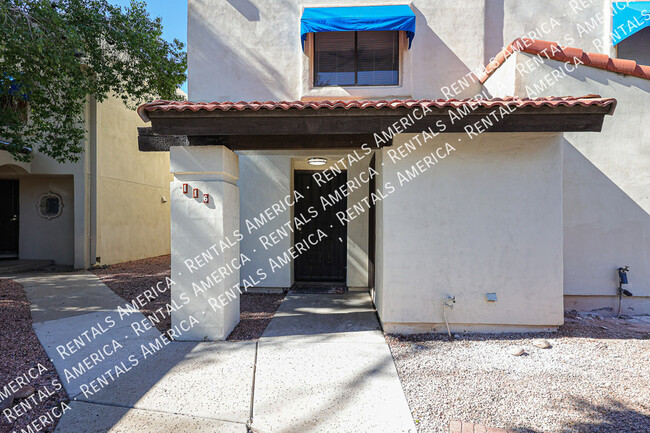 2201 W Union Hills Dr in Phoenix, AZ - Building Photo - Building Photo