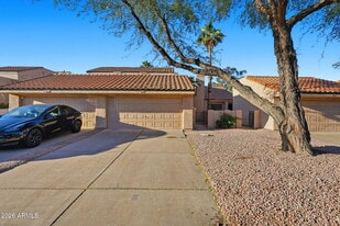 1736 N Sierra Vista Dr in Tempe, AZ - Building Photo