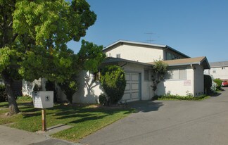 Bundy Ave in San Jose, CA - Building Photo