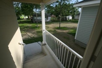 726 16th St in Gretna, LA - Foto de edificio - Building Photo