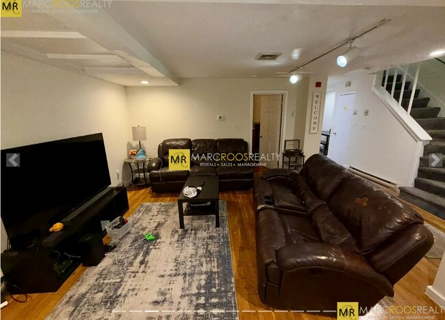 355 Marlborough St, Unit 1 in Boston, MA - Foto de edificio - Building Photo