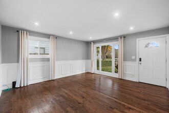 1036 Pitner Ave in Evanston, IL - Building Photo - Building Photo