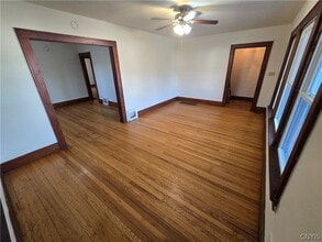 322 Spring St in Syracuse, NY - Building Photo - Building Photo