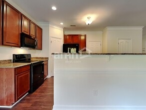 2568 Fiddlers Glenn Dr in Winston-Salem, NC - Foto de edificio - Building Photo