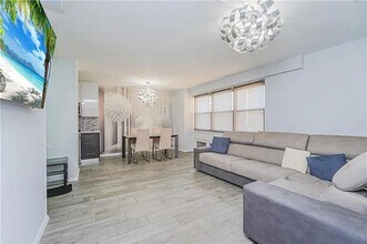 458 Neptune Ave in Brooklyn, NY - Building Photo - Building Photo