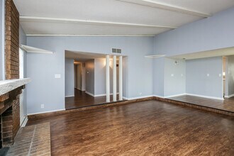 7439 Oakmore Dr in Dallas, TX - Building Photo - Building Photo