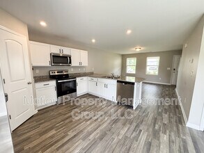 1542 Catskill Way in Newton, NC - Building Photo - Building Photo
